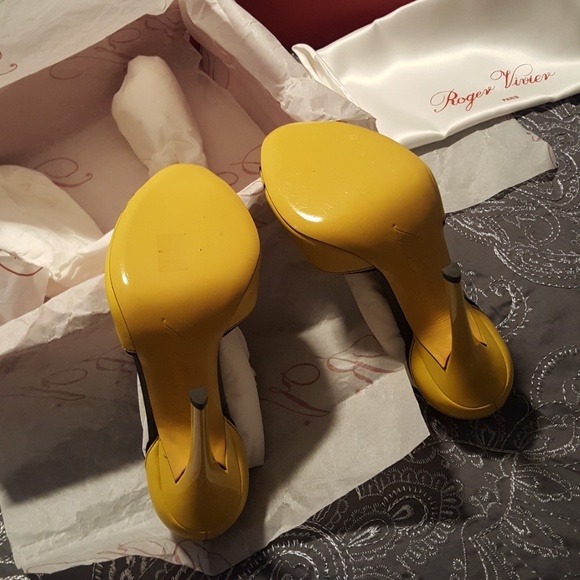 Roger Vivier Prismick heels - Picture 2 of 8